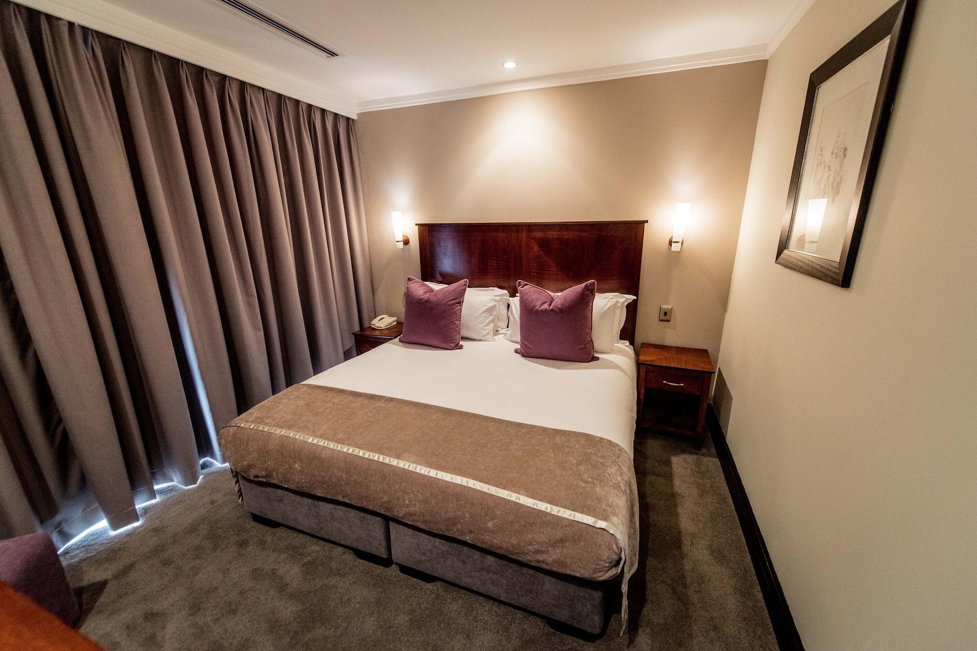 Raphael Suites Johannesbourg Extérieur photo