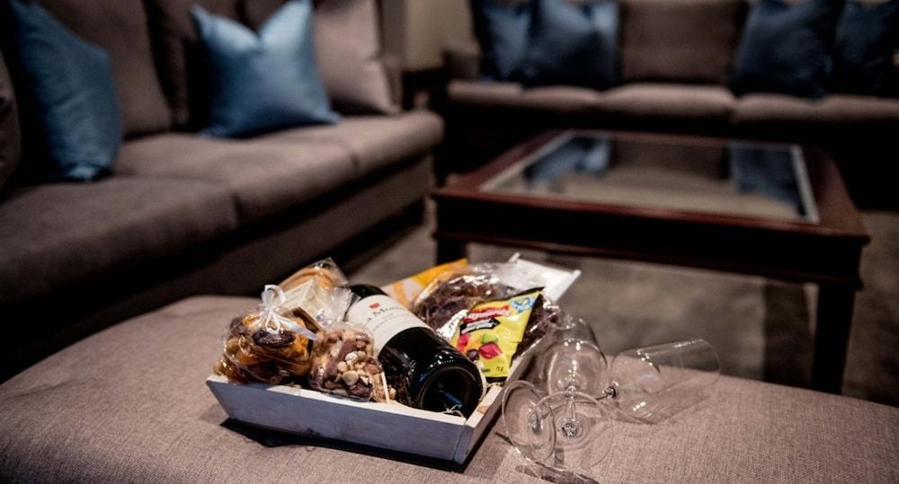 Raphael Suites Johannesbourg Extérieur photo