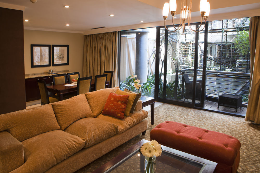 Raphael Suites Johannesbourg Extérieur photo